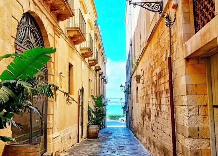 La Medusa D'ortigia Syracuse